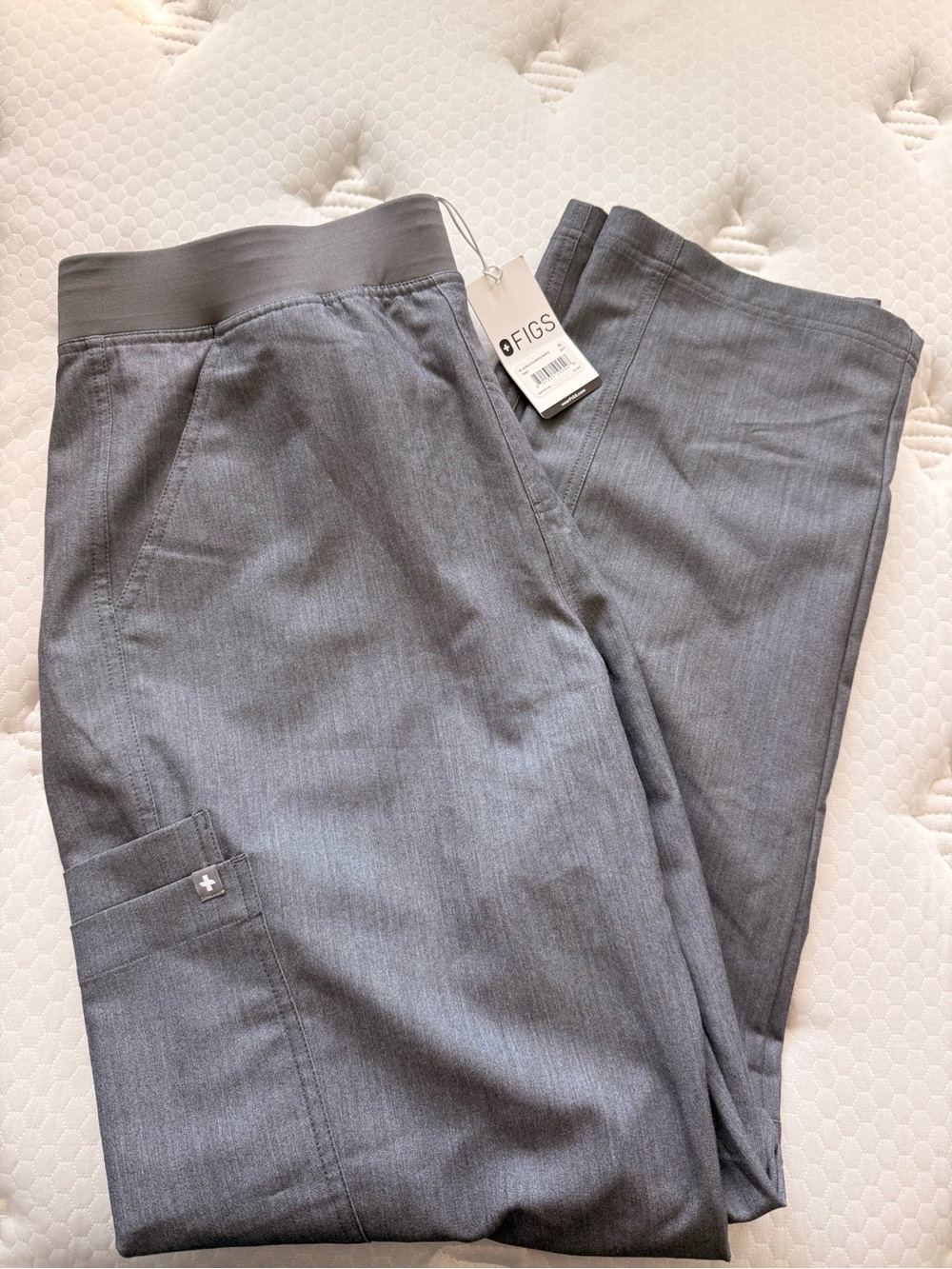 FIGS Men's Gray Cargo Scrub Pants
